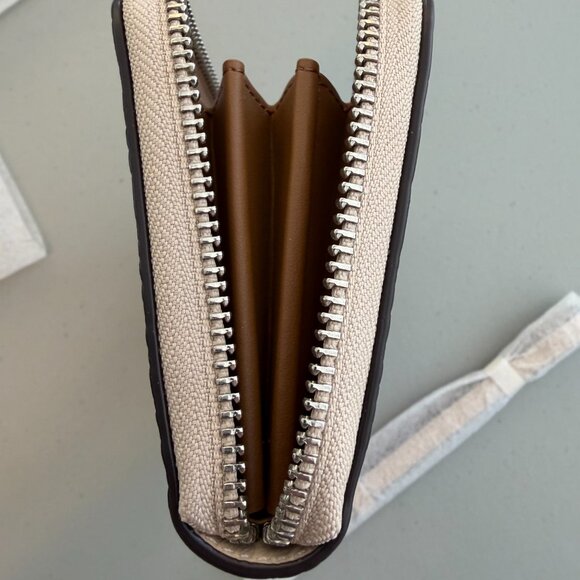 Coach LZA Floral Embossed Leather Zip Wallet NWT - Picture 9 of 12